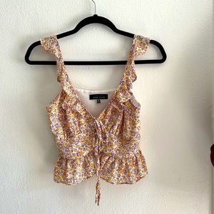 Flowery fitted crop top